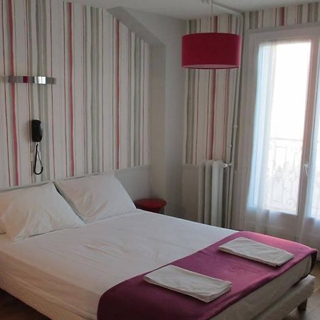 Perfect Hotel & Hostel Paryż Zewnętrze zdjęcie A room at the hotel